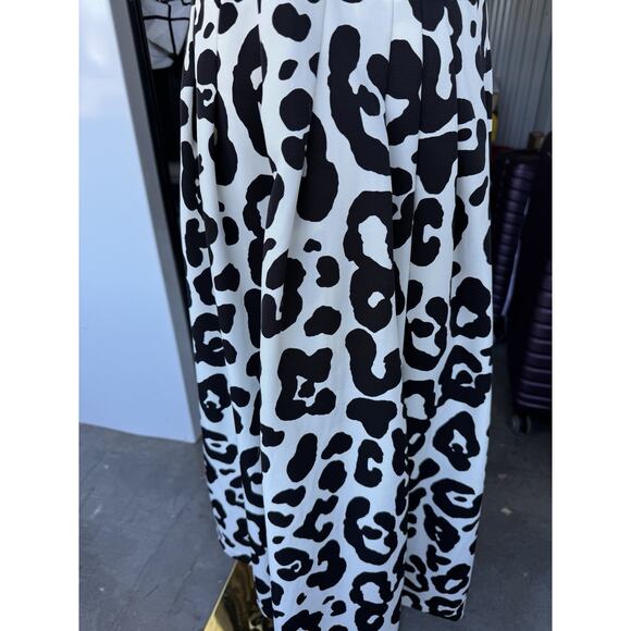 6 for $20 Black and White A-Line Skirt Cow Print M - Picture 3 of 4